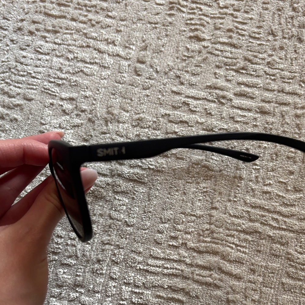 SMITH Bayside Matte Black Women's Sunglasses - Picture 2 of 4